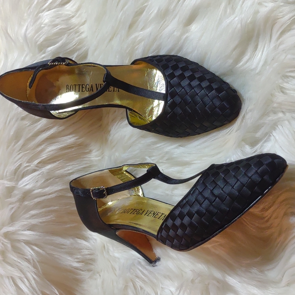 Bottega Veneta Black Woven Leather T-Strap Heels